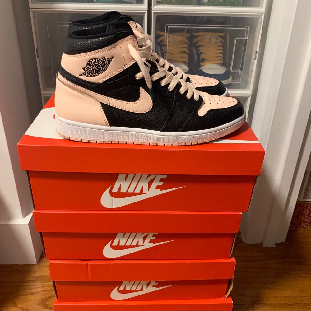 Nike Jordan 1 Retro High Black Crimson Tint